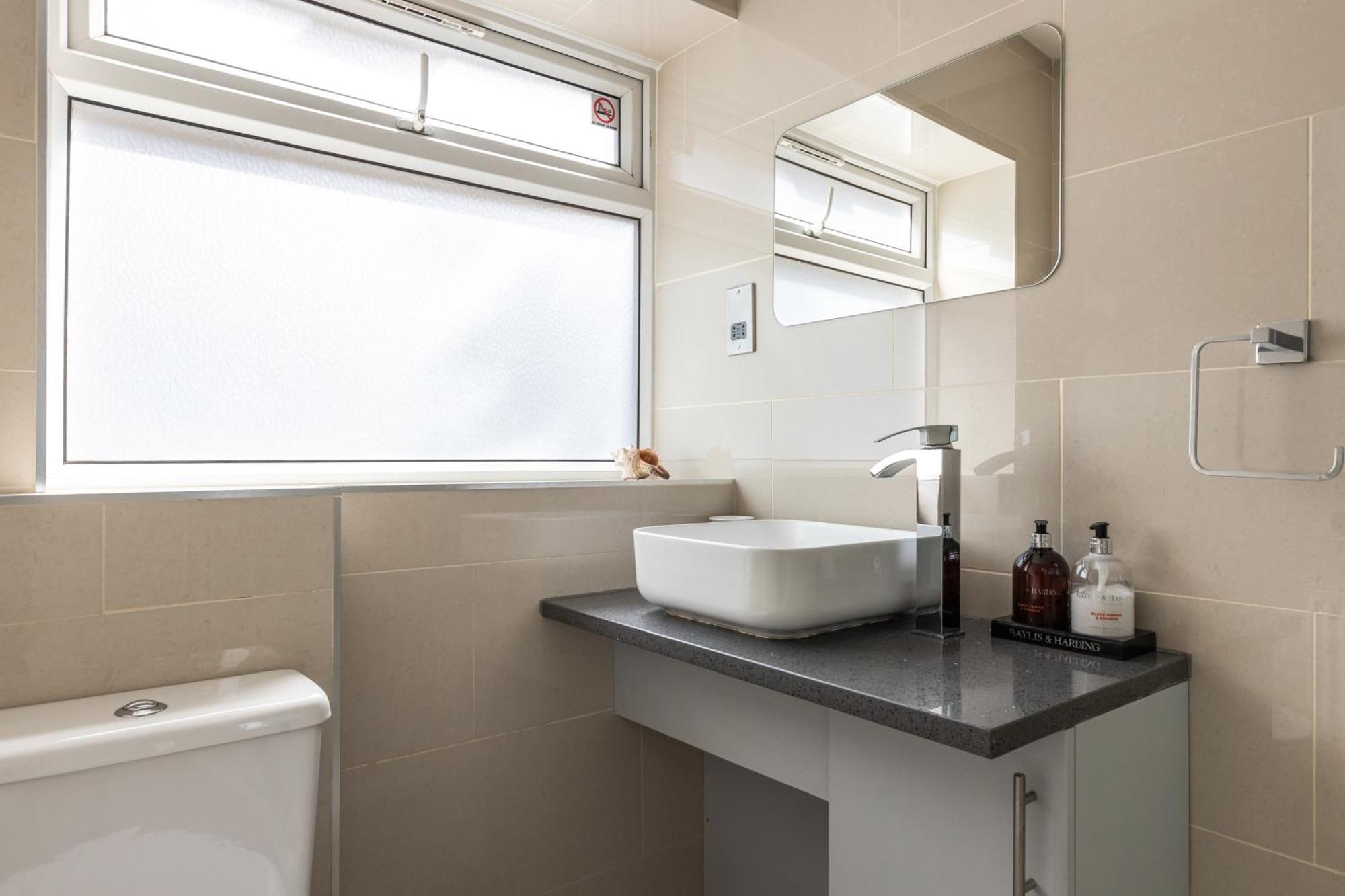 King Studio Apartment With Garden And Parking Ealing Exterior foto